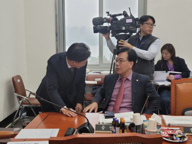 예결위간사면담.jpg