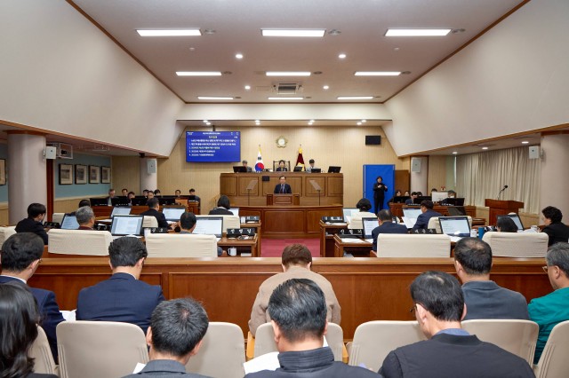 11.24 - 통영시, 2024년도 예산안 시정연설 1.jpg