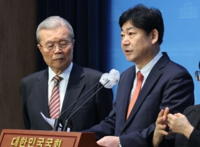 김범 김범.jpg