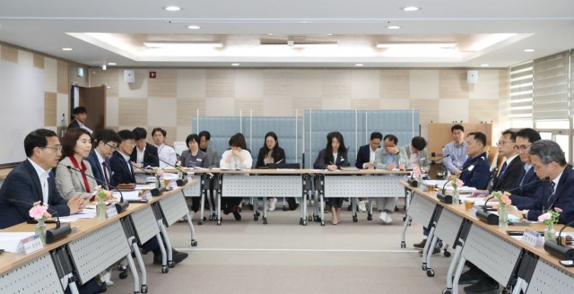 지역경제정책소통마당(4) 지역경제정책소통마당(4).jpg