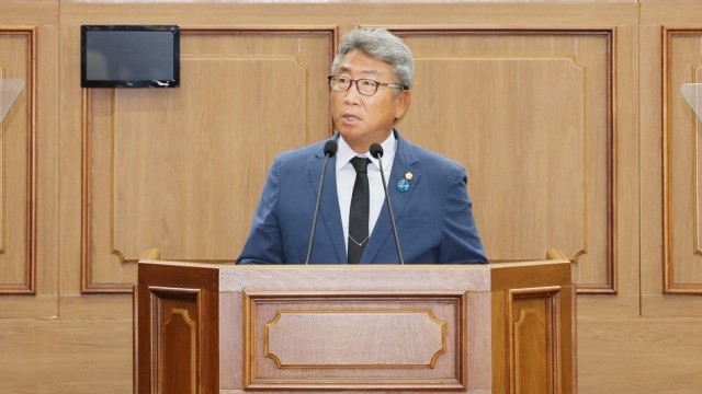 5. 1. - 제229회 통영시의회 임시회 폐회 5(정광호 의원).jpg