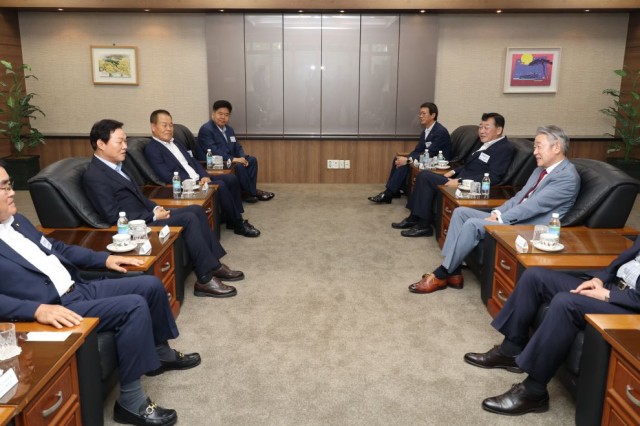 경부울농협현장경영행사(4) 경부울농협현장경영행사(4).jpg