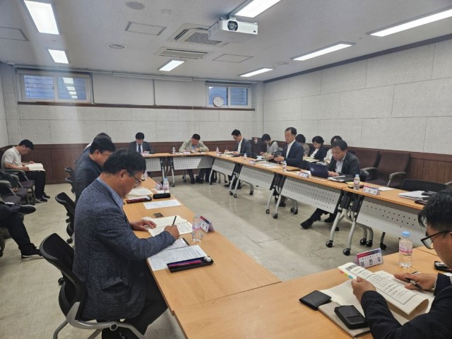 미래첨단산업기업간담회 (1) 미래첨단산업기업간담회 (1).jpg