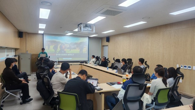 전문성강화교육(2) 전문성강화교육(2).jpg