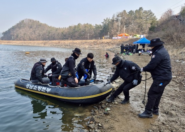 수중음파탐지기조작 수중음파탐지기조작.jpg