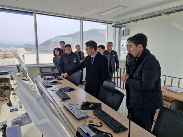 2-2 경상남도 경제부지사, 고성 무인기종합타운 현장 방문 2-2 경상남도 경제부지사, 고성 무인기종합타운 현장 방문.jpg