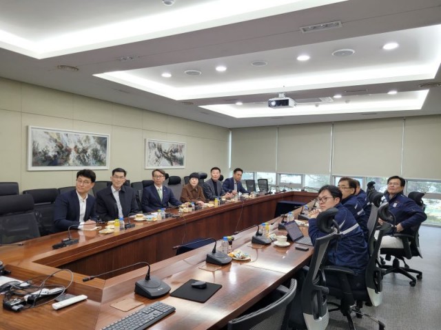 경남1호기회발전특구현장간담회(1) 경남1호기회발전특구현장간담회(1).jpg