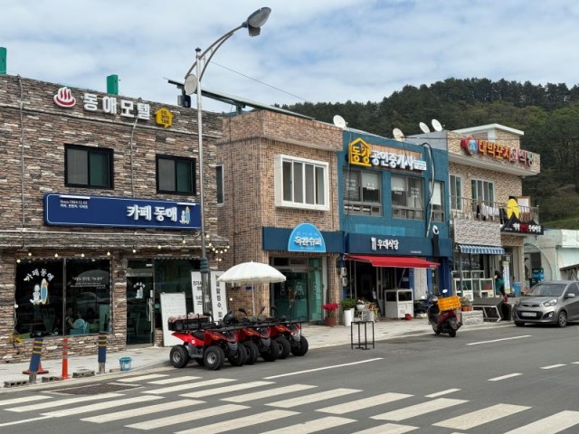 4. 30. - 통영시 사량도 진촌상가 골목형상점가 경상남도 도서지역 최초 지정.jpg