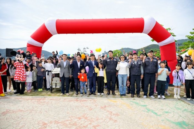 관련사진(변광용 거제시장 어린이날 행사 참석)(1) 관련사진(변광용 거제시장 어린이날 행사 참석)(1).jpg
