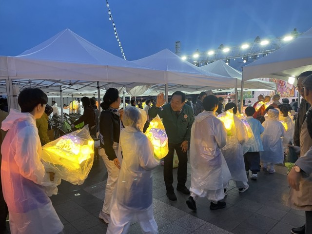 5 5. 7. - 통영시 부처님오신날 맞이 봉축대법회 봉행 4.jpg