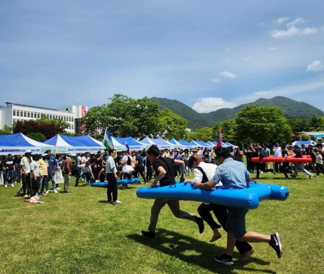 경상남도세계인의날’기념행사(2) 경상남도세계인의날’기념행사(2).jpg
