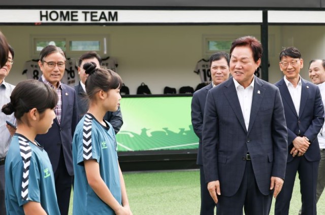 진주여중축구부격려 진주여중축구부격려.jpg