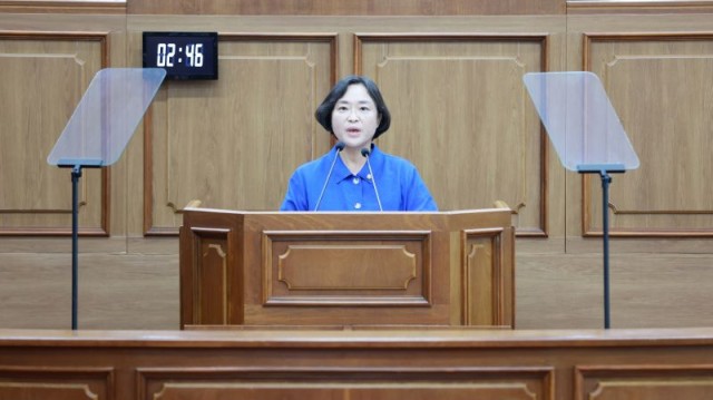 6 6. 27. - 제238회 통영시의회 제1차 정례회 폐회 4(배윤주 의원).JPG