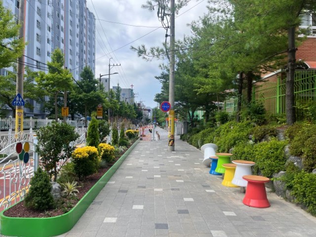 7. 18. - 통영시 자녀안심 그린숲 조성 완료 1.jpg