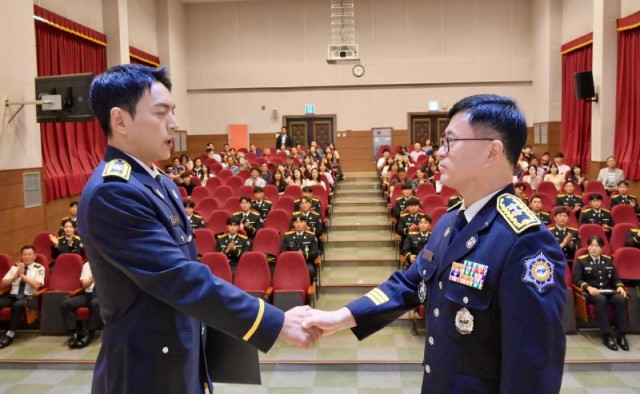 수여식(1) 수여식(1).jpg