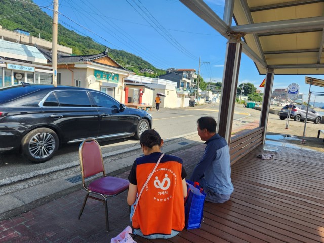 6-2 6-2. 거제시치매안심센터, 찾아가는 인지선별검사 실시 1.jpg