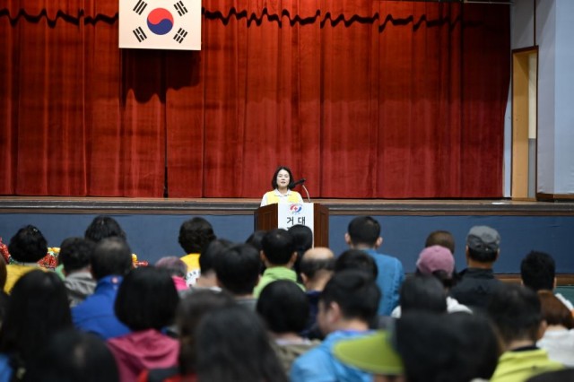 8-2 8-2. 적십자 한마음 체육대회2.jpg