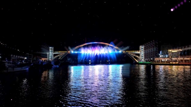 10 10. 29. - 통영 강구안, 화려한 빛으로 야간관광 새 지평 열다 3.jpg