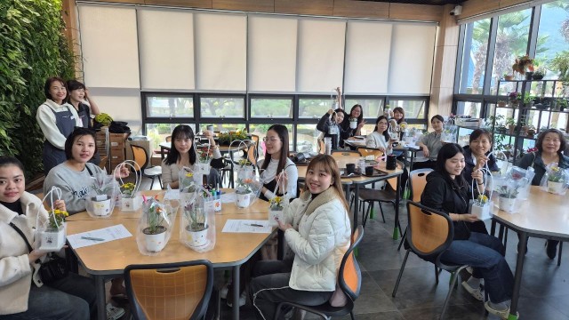 1-2. 제19회 거제섬꽃축제 글로벌 관람객 체험 프로그램 성황리에 종료 1.jpg