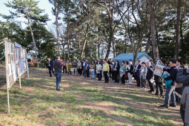 5-1 고성 송학동 고분군 14호분 2차 정밀발굴조사 군민공개 5-1 고성 송학동 고분군 14호분 2차 정밀발굴조사 군민공개.jpg