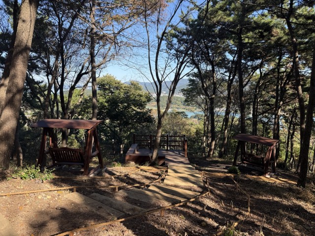 11. 11. - 통영시, 용남면 삼봉산 힐링숲 조성사업 준공 2.jpg