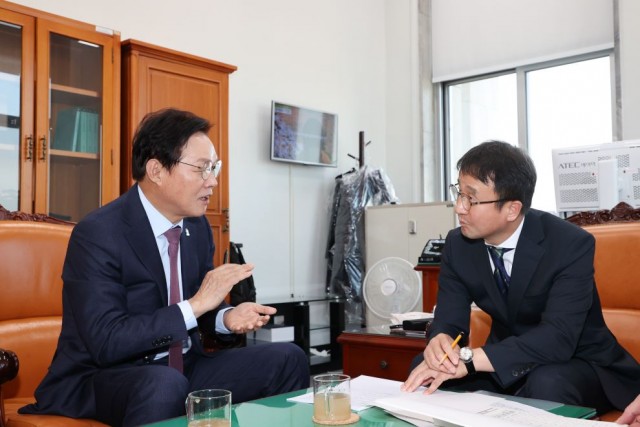 2026년도국비건의도지사국회방문(2) 2026년도국비건의도지사국회방문(2).jpg