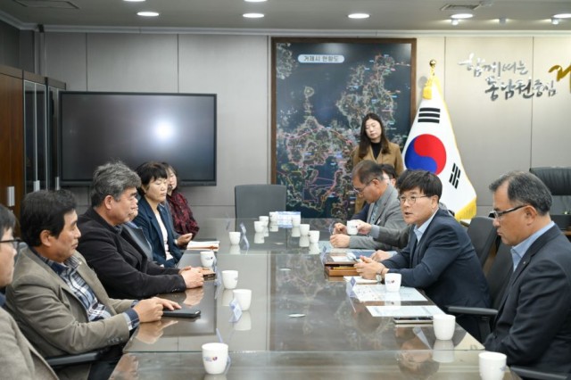 16-3. 농업인 대표 간담회 (2).jpg