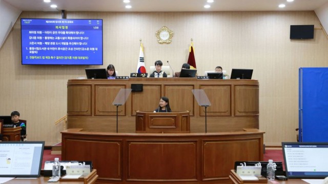 11. 20. - 2025년 제5회 통영시의회 어린이·청소년의회교실 개최 4.JPG