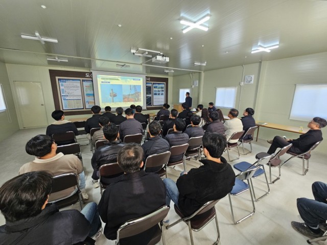 11 11. 24. - 섬과 육지를 잇는 길, 통영이 만든다 1.jpg