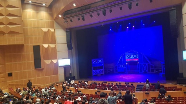 7-2. 보도사진(거제시 드림스트， 가족 문화 공연 관람 지원).jpg