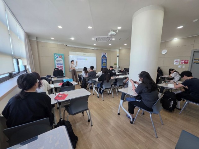 7-2. 관련사진(2025년 개념학습반 운영 마무리).jpg