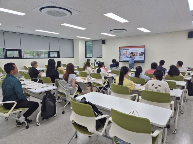 4-2 4-2. 보도사진(거제시가족센터, 2025년도 사회통합프로그램(KIIP) 성공정 마무리) (1).jpg