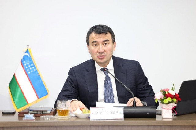 우즈베키스탄경제부총리대표단접견(3)-잠시드압두하키모비치호자예프(JamshidAbduxakimovichKhodjaev)우즈벡경제부총리 우즈베키스탄경제부총리대표단접견(3)-잠시드압두하키모비치호자예프(JamshidAbduxakimovichKhodjaev)우즈벡경제부총리.jpg