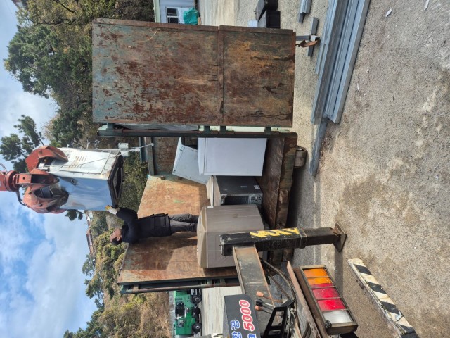 관련사진(이수도 대형폐기물 13톤 전량 수거) (1) 관련사진(이수도 대형폐기물 13톤 전량 수거) (1).jpg