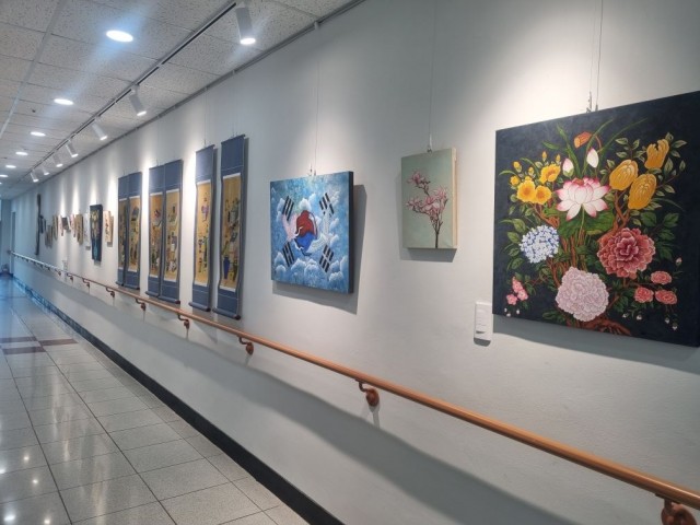 2-1 고성군종합사회복지관, 주민강좌 연필화 & 민화 작품 전시회 [다시봄갤러리(민화)].jpg