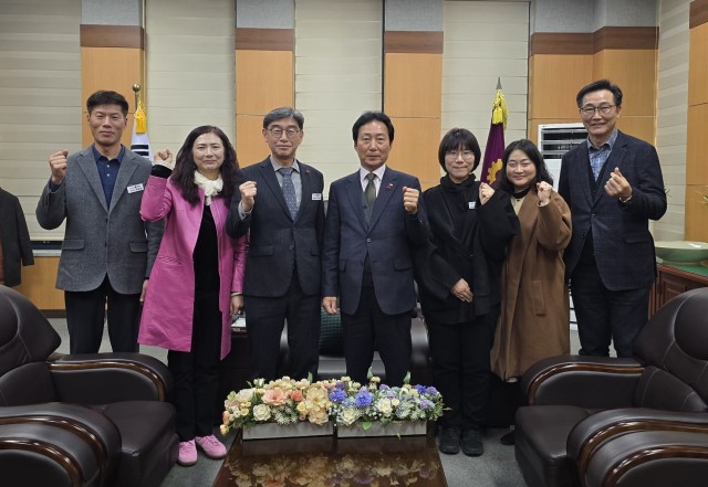 관련사진(거제시 경제해양국장， 민생경제 회복을 위한 현장 소통 행보1).jpg