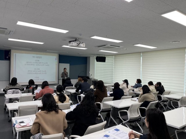 1. 21. - 통영시 청소년과 부모, 서로를 이해하는 첫걸음 1.jpg