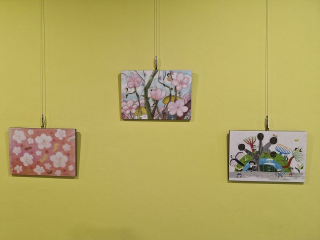 1-1 고성 ‘책둠벙도서관’， 누적 방문객 5만 7천 명 돌파... 지역 문화의 ‘새 이정표’(고향의 봄 특별전 사진).jpg