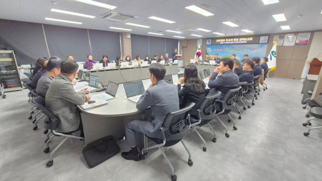 2-1 고성군, 군민이 체감할 수 있는 사업 추진 위해 국ㆍ도비사업 발굴 총력 2-1 고성군, 군민이 체감할 수 있는 사업 추진 위해 국ㆍ도비사업 발굴 총력.jpg