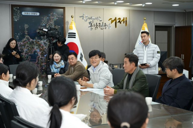 관련사진(거제시청씨름단， 2026년 새로운 도약을 향한 출정식 3).jpg