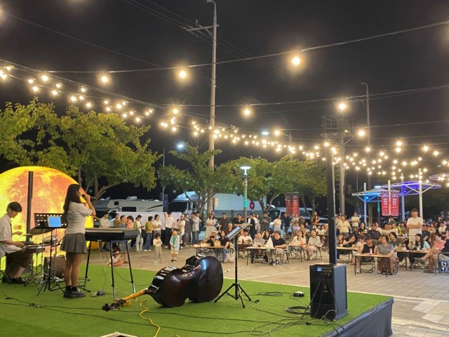 2. 9. - 통영시 청년 문화거리, 새로운 이야기를 기다립니다 2.jpg