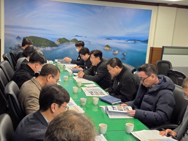 관련사진(거제시, 미국 FDA 지정해역 점검 대비 자체 회의 개최1).jpg