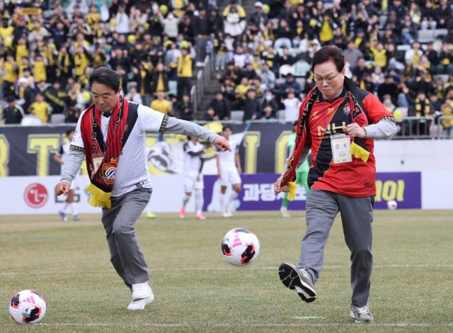 경남FC홈개막전응원(3) 경남FC홈개막전응원(3).jpg
