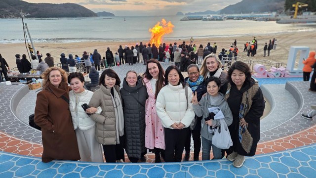 관련사진(“세계에 알리고 싶은 미(美)” 주한 대사 부인회， 거제 자체 탐방 성료1).jpg