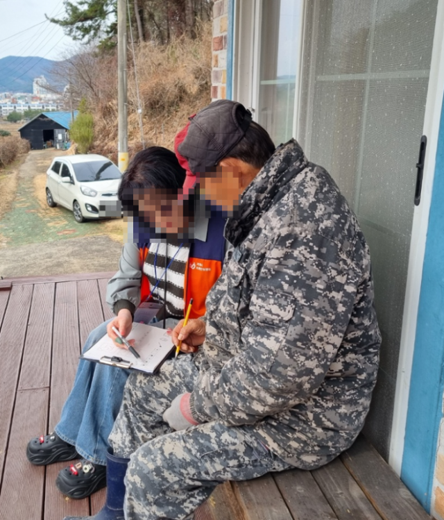 관련사진1(거제시치매안심센터， 찾아가는 인지선별검사 실시) (1).png