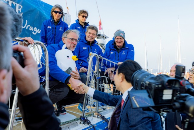 3. 18. - 클리퍼 레이스 통영 기항…선수단 환영식 열려 4.jpg