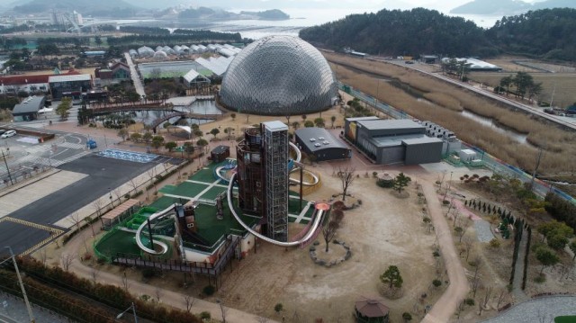 관련사진(거제식물원, 전망형 승강기 2기 설치 완료-정글타워 승강기).JPG