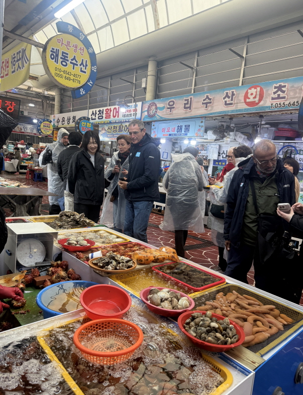 3. 19. - 클리퍼 선수단, 문화체험부터 전통시장 소비까지 통영을 경험하다 2.jpg