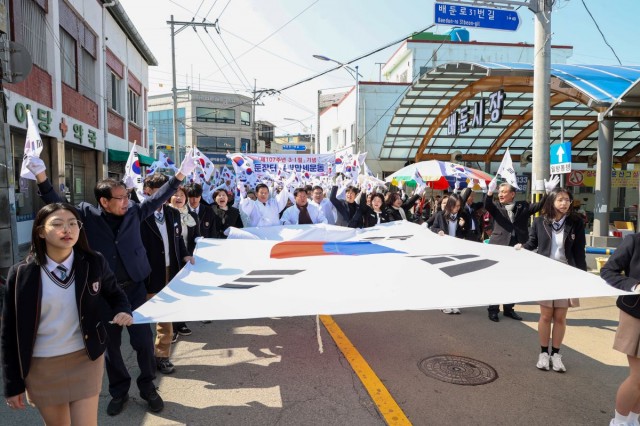 1-1 “대한독립만세” 고성 배둔장터에 울려퍼진 107년 전의 함성.jpg