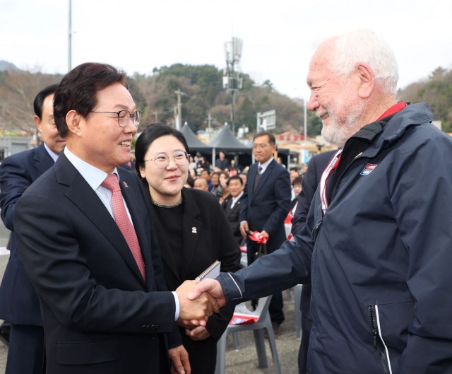 2025-26클리퍼세계일주요트대회출항식(1) 2025-26클리퍼세계일주요트대회출항식(1).jpg